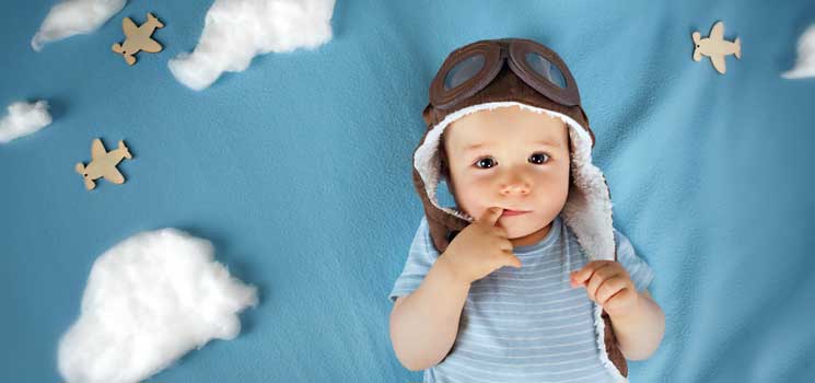✈ Fliegen mit Baby: Checkliste für die Flugreise